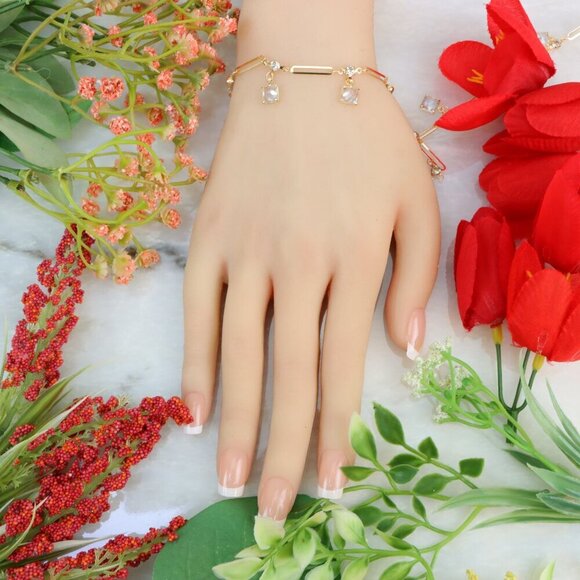 "New Beautiful Design Bracelet for Women/Girls, Gift, B823 - Picture 4 of 9
